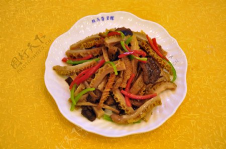 茶树菇炒牛肚图片