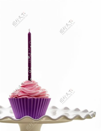 粉色紫色蛋糕