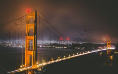 夜色下的大桥美景