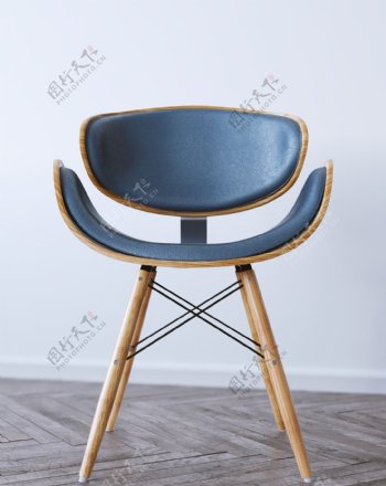 蓝色原木座椅jpg