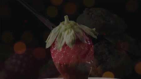草莓水果巧克力视频素材
