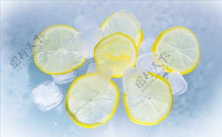 清新冰块柠檬