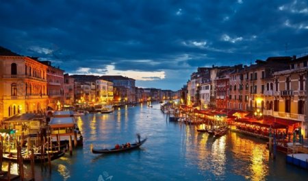 水上威尼斯夜景高清摄影风景画