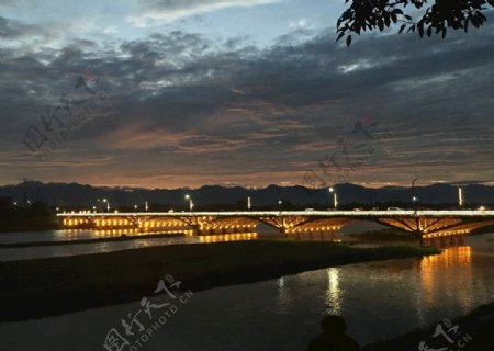 崇州西江桥夜景