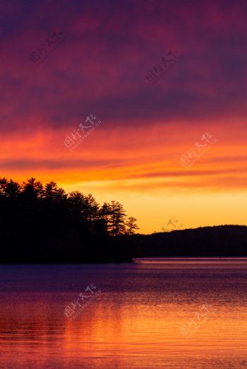 黄昏夕阳自然风景图