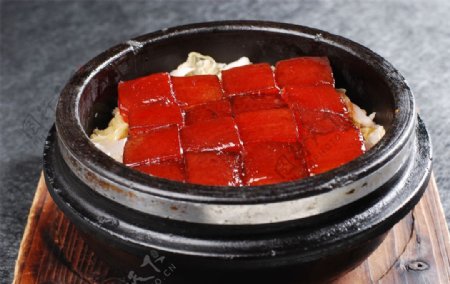 石锅酒香肉