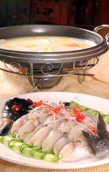 川菜浓汤桂鱼图片