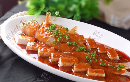 川菜老豆腐烧红沙鱼图片