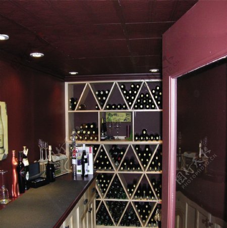 红酒酒窖图片