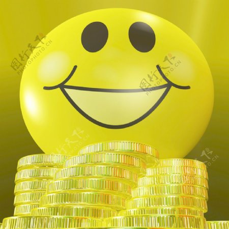 用硬币显示货币幸福笑脸
