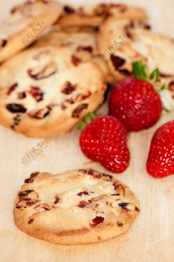 草莓饼干