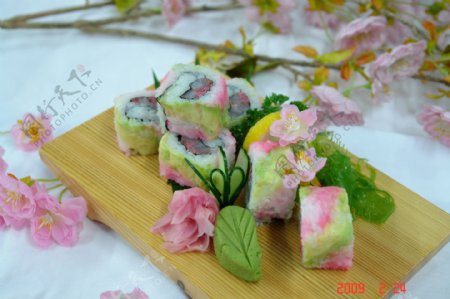 日本料理新款樱花卷图片