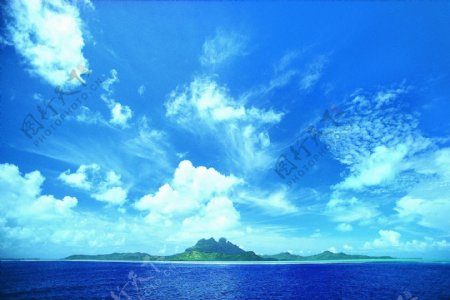 海蓝天海岛海滩白云蓝色