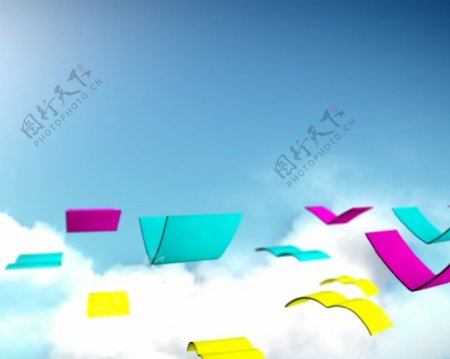 在天空中飞翔的彩色纸张循环视频