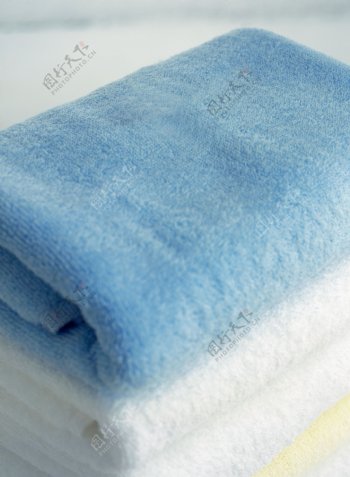 蓝白毛巾图片