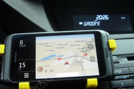 通用的GPS汽车排气部件安装和诺基亚E7持有人