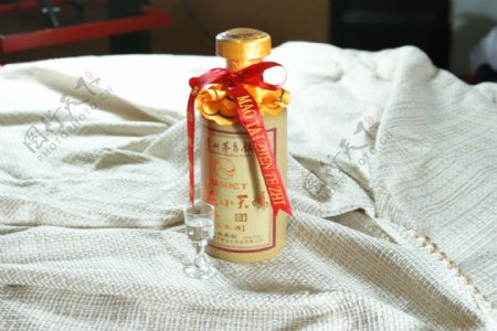 贵州茅台十年酱香图片