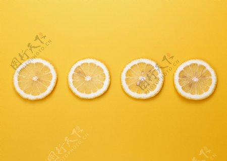 一排柠檬片高清图片下载