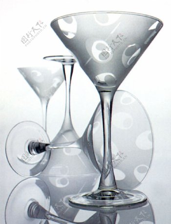 酒杯高脚杯玻璃杯杯子图片
