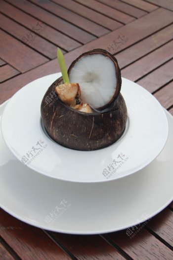 椰子盅图片