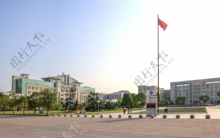台州职业技术学院广场图片