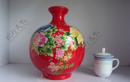 10斤陶瓷红球瓶图片