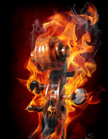 火焰中燃烧的小提琴图片