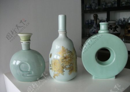 陶瓷酒瓶图片