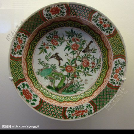 流落海外的中国瓷器挂盘图片
