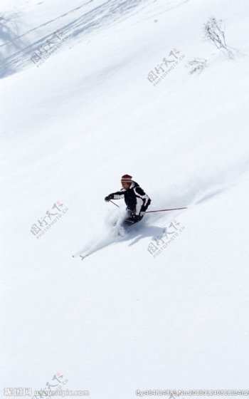 炫酷滑雪图片
