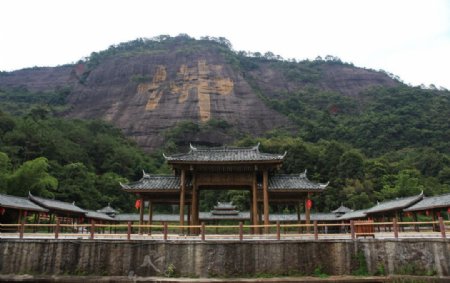 都峤山庆寿岩图片