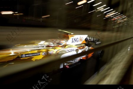 阿隆索新加坡雷诺F1夜图片