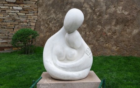 母子雕塑图片