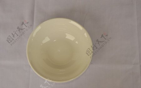 白瓷碗图片