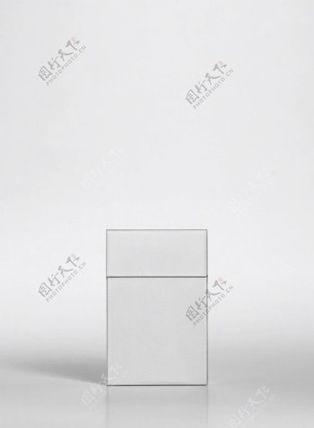 白色无字的烟盒图片