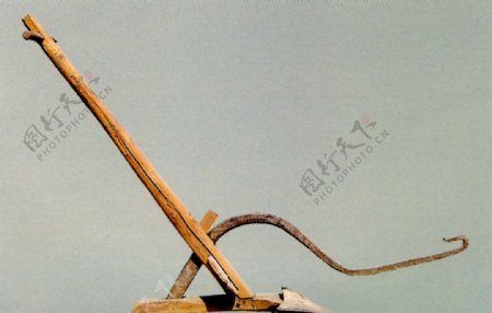 中华传统工具铁辕犁图片
