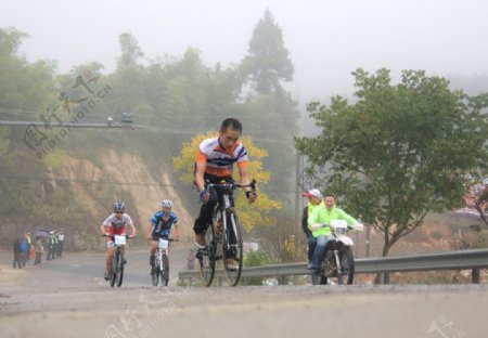 自行车比赛图片