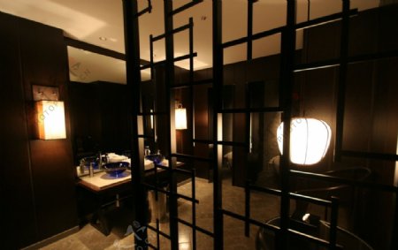 日本酒店卫生间图片