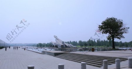 唐山地震遗址公园图片