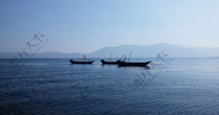大理洱海泛舟图片