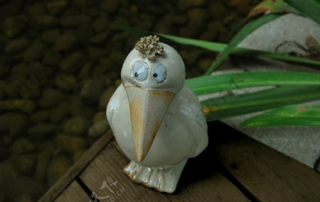 陶瓷小鸟图片