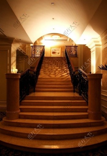 五星酒店楼梯图片