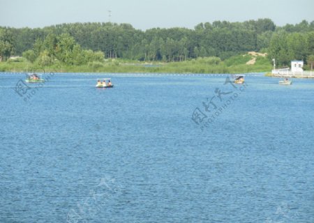 湖面风景图片