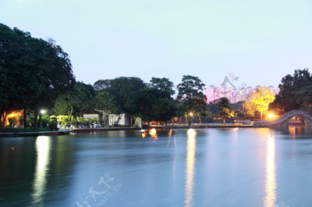 中山公园夜景图片