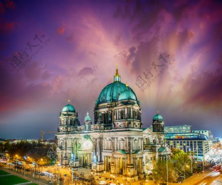 德国柏林大教堂夜景图图片