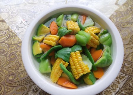 玉米小瓜汤图片