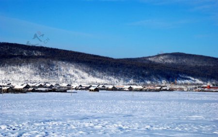 北部根河冬天建筑风景图片