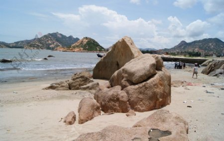 海边风景石头图片