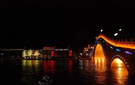 水波拱桥图片