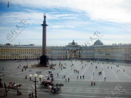 卢浮宫广场图片